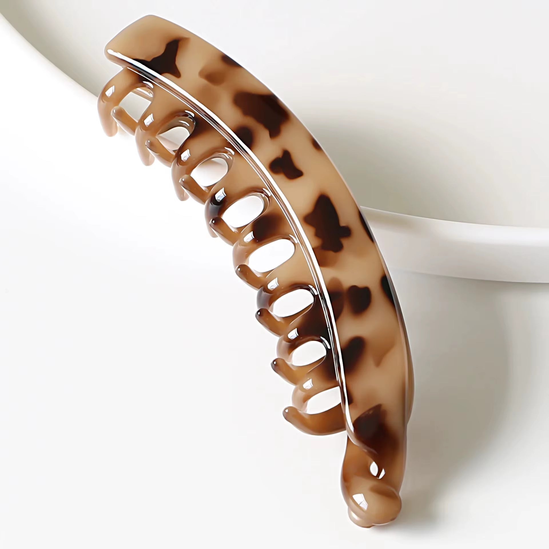 Matte Fish-Shaped Banana Hair Clip - Stylish Ponytail Headband for Women Hair Accessories
